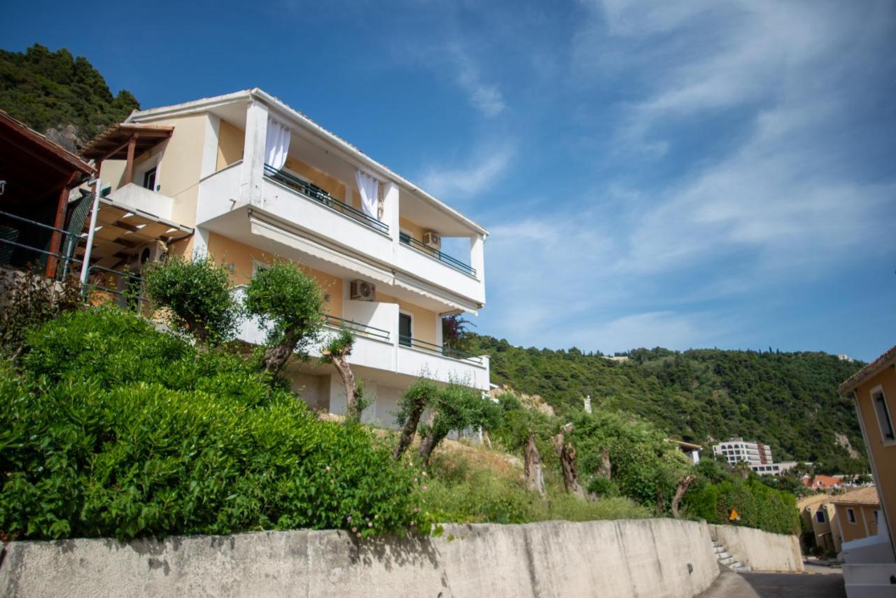 Alexandras On The Beach And Pool Apt Glyfada  Bagian luar foto